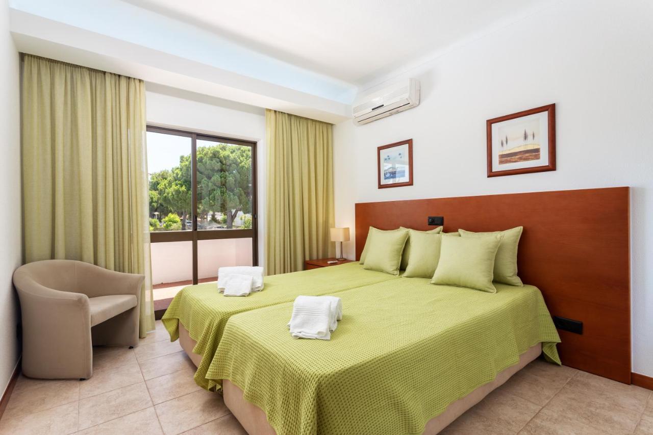 Ferienwohnung Host Wise - Bright Cozy Flats W Terrace & Pool Quarteira Exterior foto
