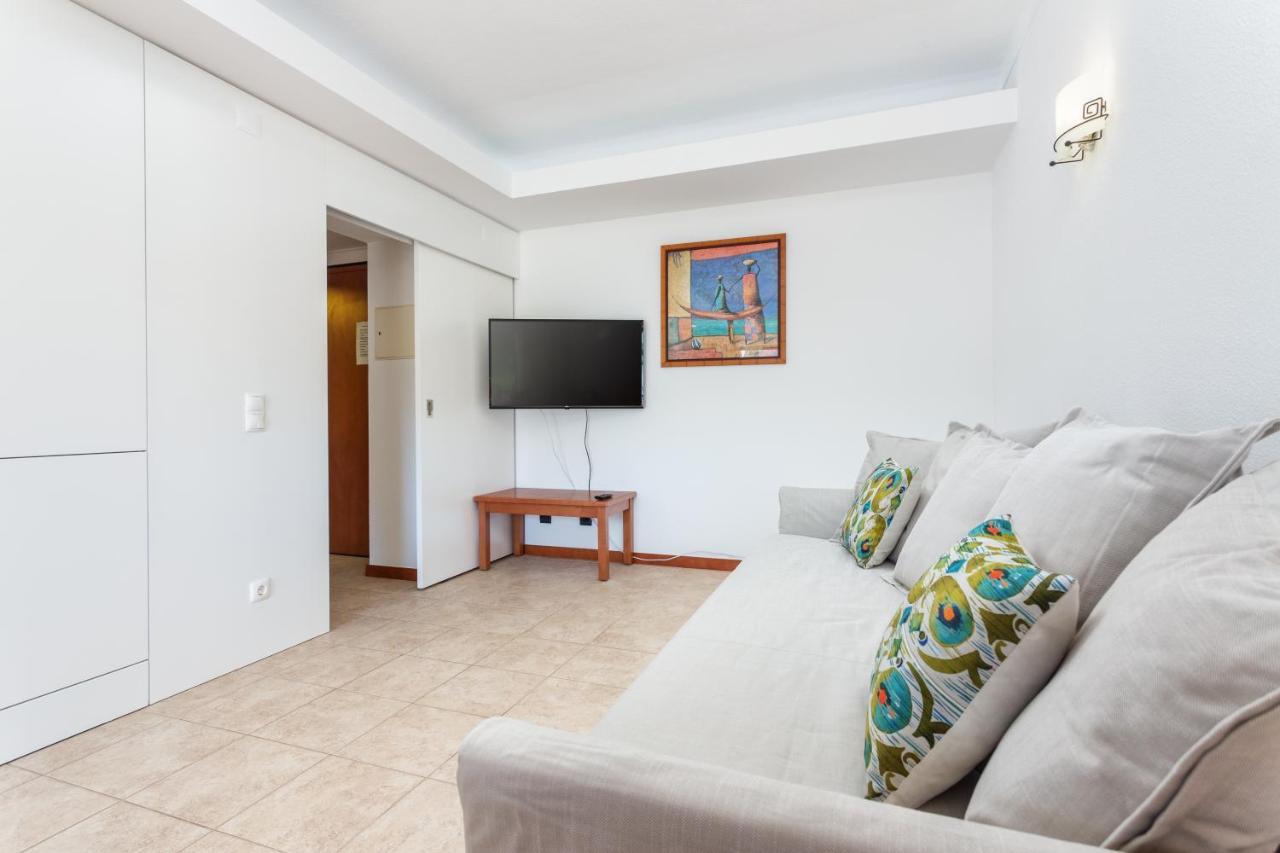 Ferienwohnung Host Wise - Bright Cozy Flats W Terrace & Pool Quarteira Exterior foto