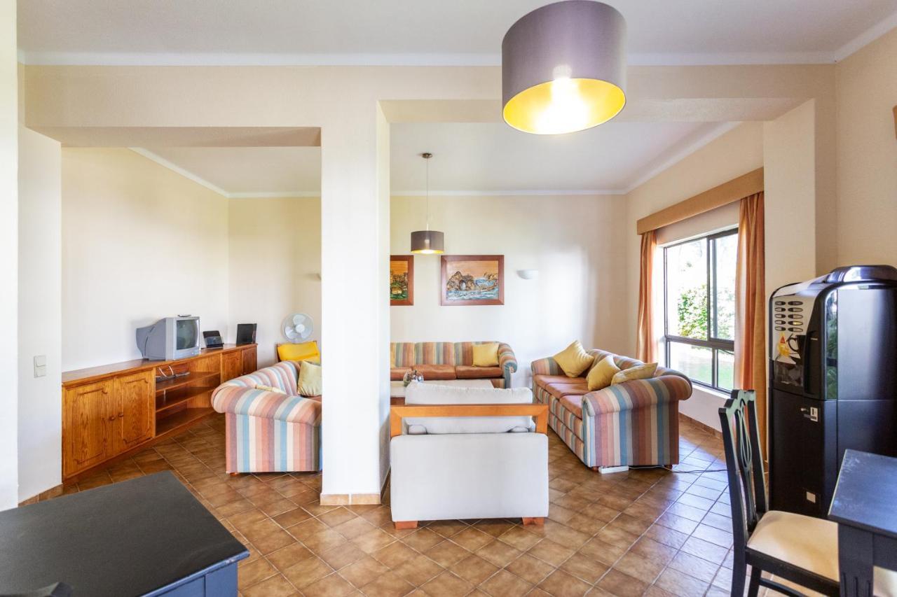 Ferienwohnung Host Wise - Bright Cozy Flats W Terrace & Pool Quarteira Exterior foto